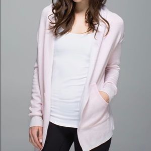 Lululemon Cabin Yogi Wrap grey/blush reversible 10